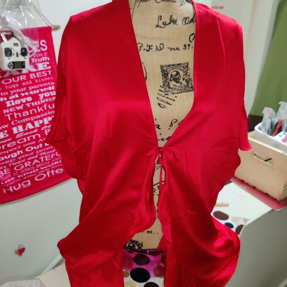 Victoria Secrets robe NWOT
